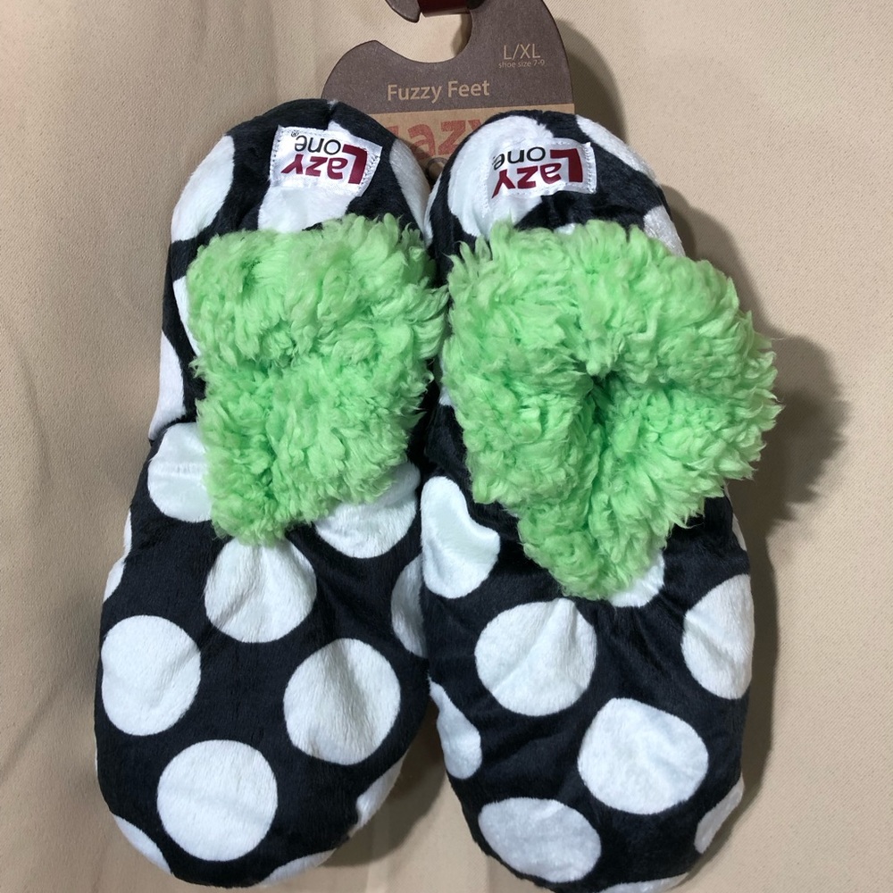 ✂️NWT Lazy One Slippers!!